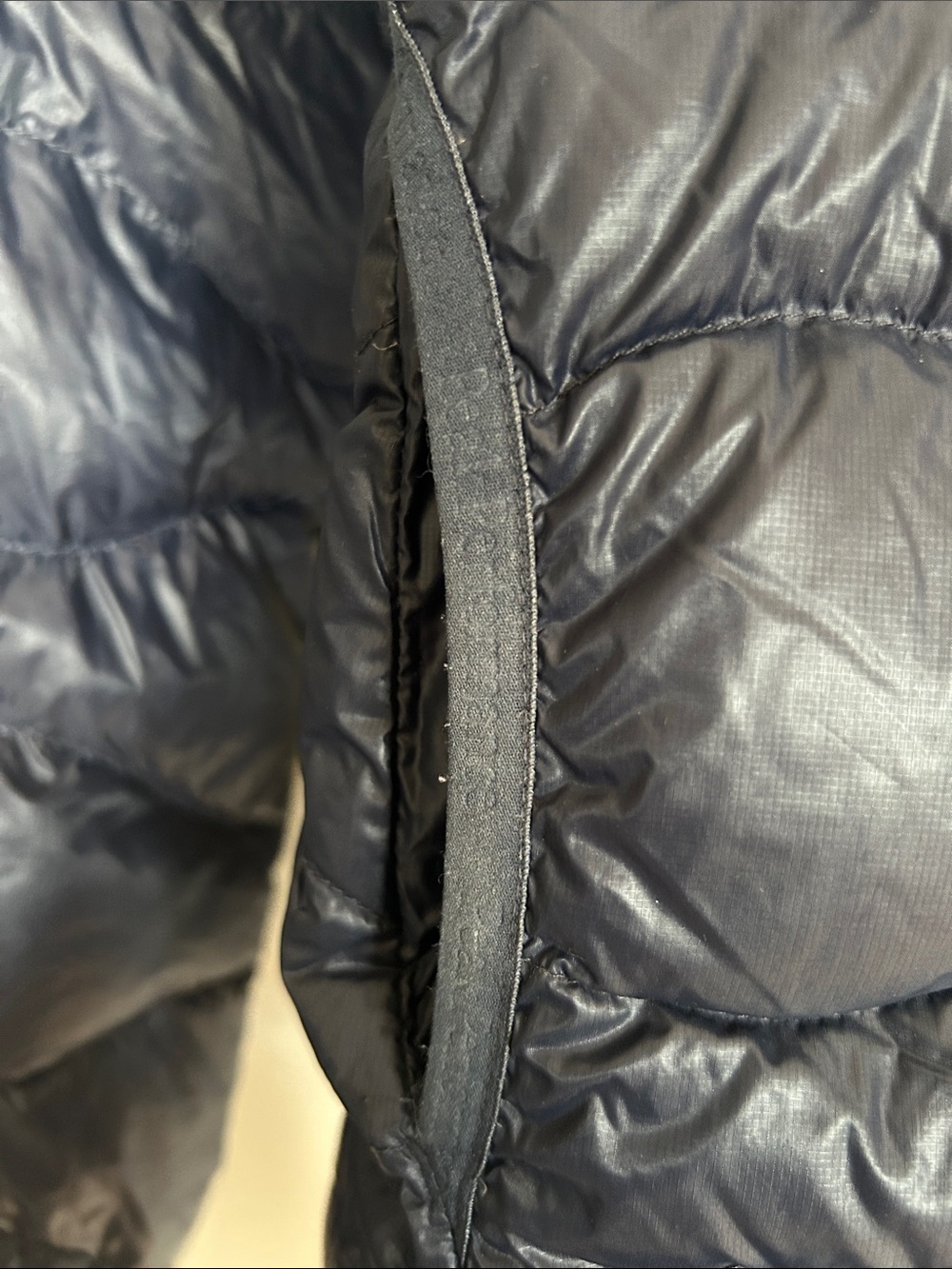 Peak Performance Lightweight Jacket - Picture 3 of 8